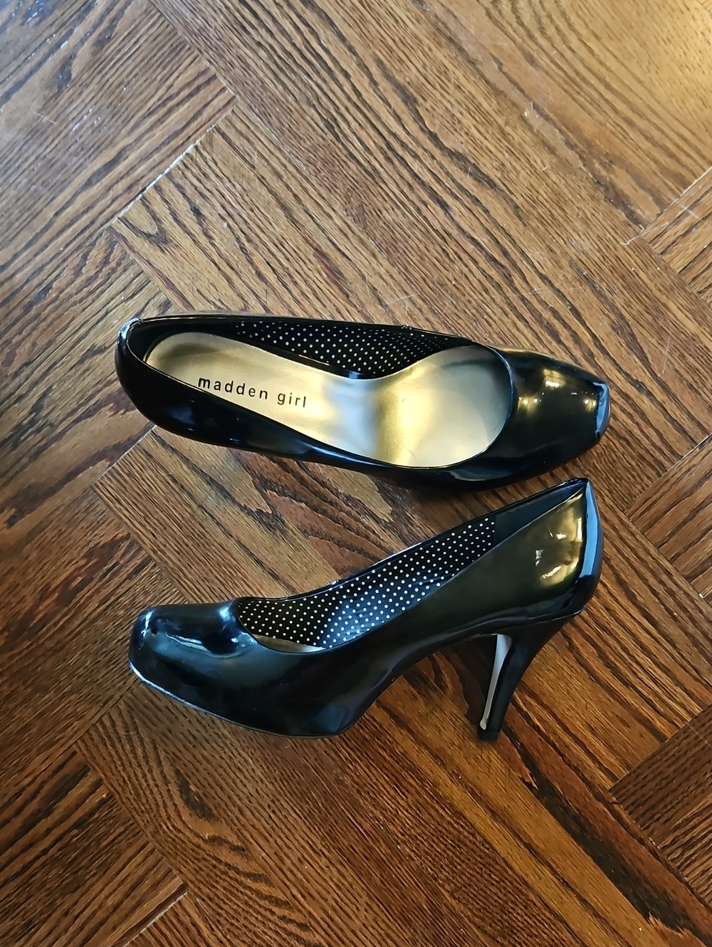 Madden Girl Black Patent Peep Toe Stiletto Heels, Size 9.5
